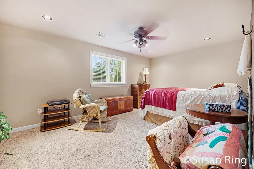 3454 Holland Lake Evergreen Township MI 48884