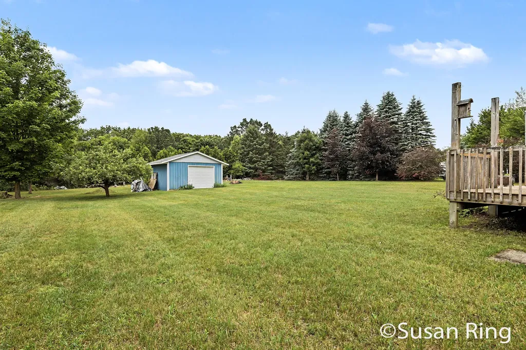 3454 Holland Lake Evergreen Township MI 48884
