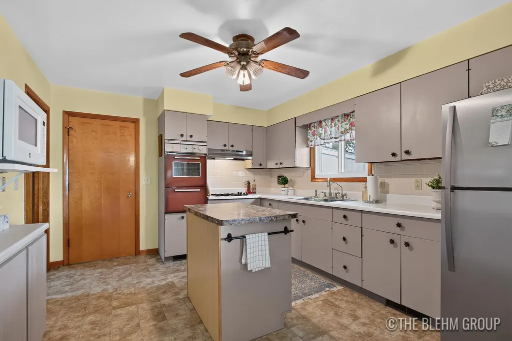 15121 Roberts Shore Drive Constantine Township MI 49042