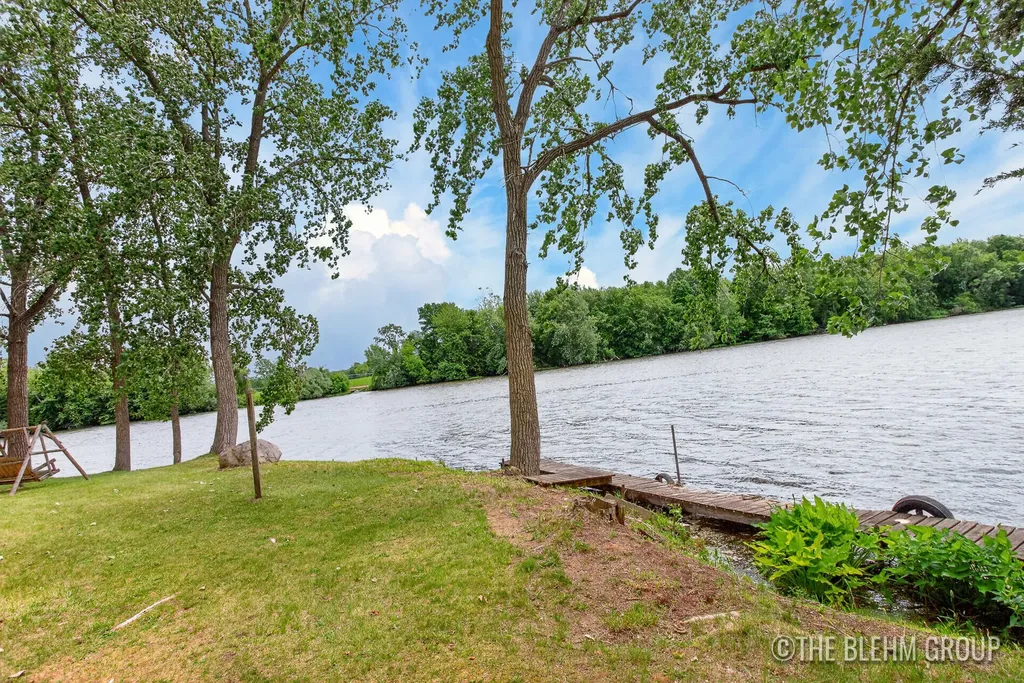 15121 Roberts Shore Drive Constantine Township MI 49042