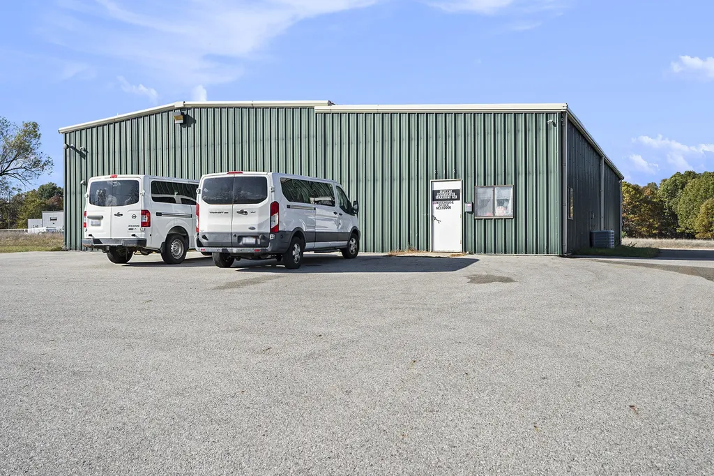 479 & 515 S Division Street Newaygo City MI 49337