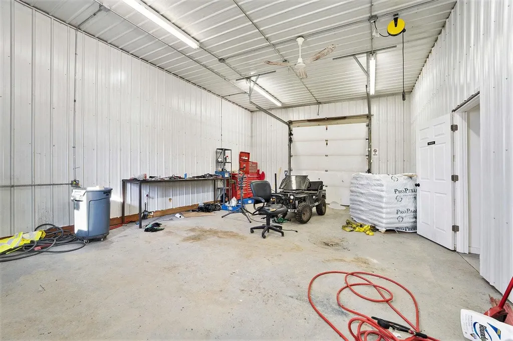 479 & 515 S Division Street Newaygo City MI 49337