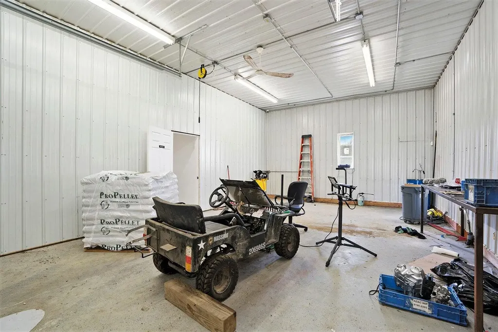 479 & 515 S Division Street Newaygo City MI 49337