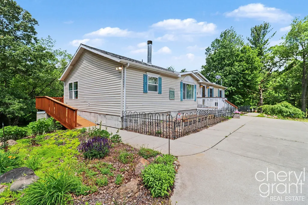 4103 170th Avenue Deerfield Township MI 49336