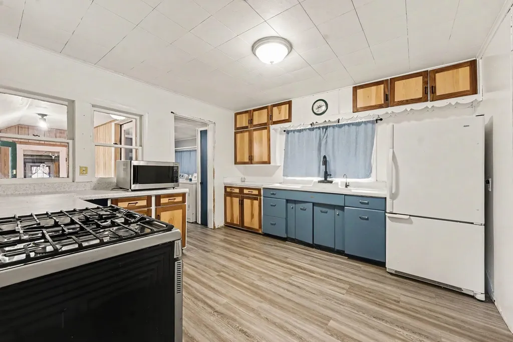 200 W Summit Street Muir Village MI 48860