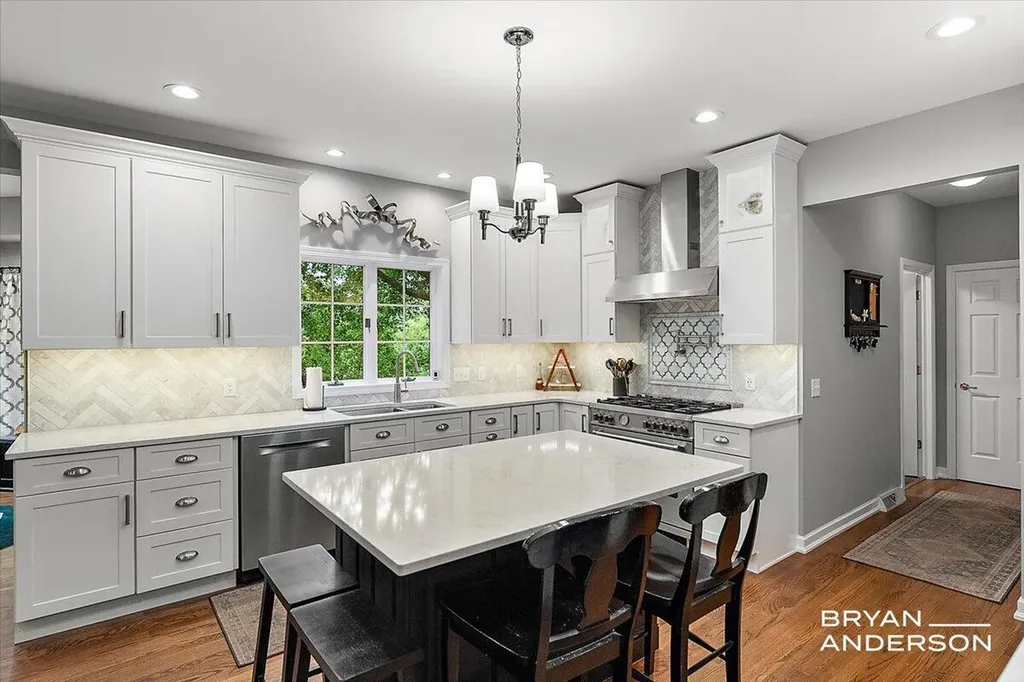 1015 Bradford Hollow Lane NE Grand Rapids Charter Township MI 49525