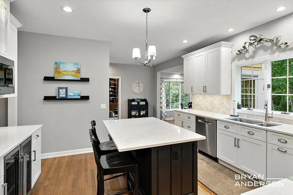 1015 Bradford Hollow Lane NE Grand Rapids Charter Township MI 49525