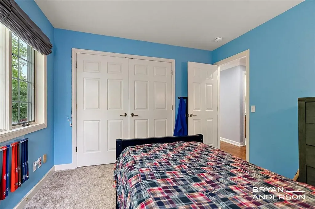 1015 Bradford Hollow Lane NE Grand Rapids Charter Township MI 49525