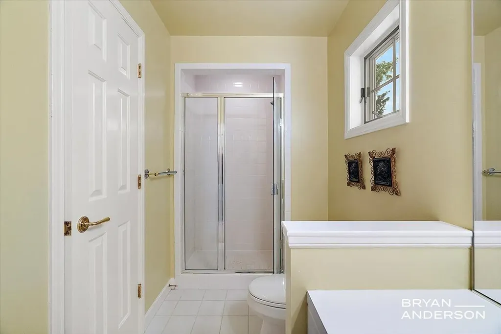 1015 Bradford Hollow Lane NE Grand Rapids Charter Township MI 49525