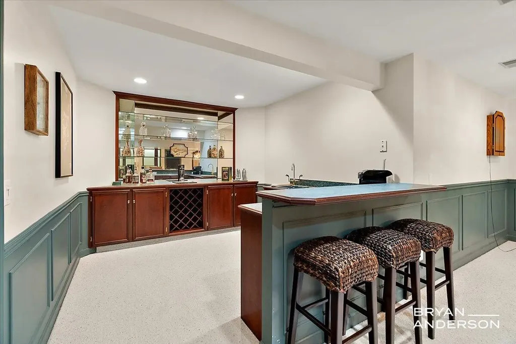 1015 Bradford Hollow Lane NE Grand Rapids Charter Township MI 49525
