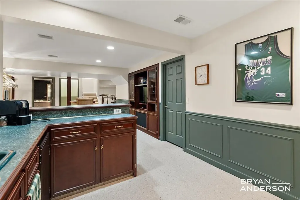 1015 Bradford Hollow Lane NE Grand Rapids Charter Township MI 49525