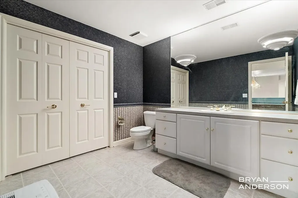 1015 Bradford Hollow Lane NE Grand Rapids Charter Township MI 49525