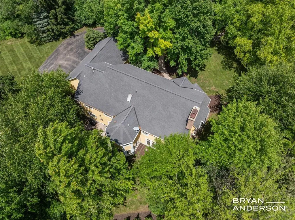 1015 Bradford Hollow Lane NE Grand Rapids Charter Township MI 49525