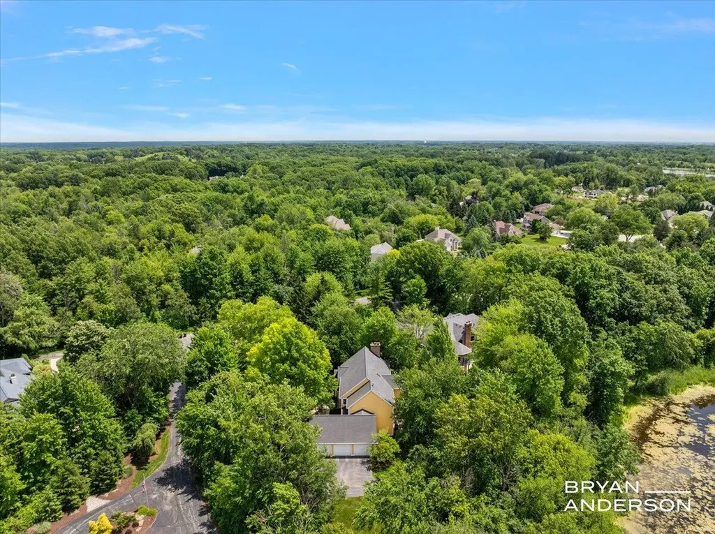 1015 Bradford Hollow Lane NE Grand Rapids Charter Township MI 49525