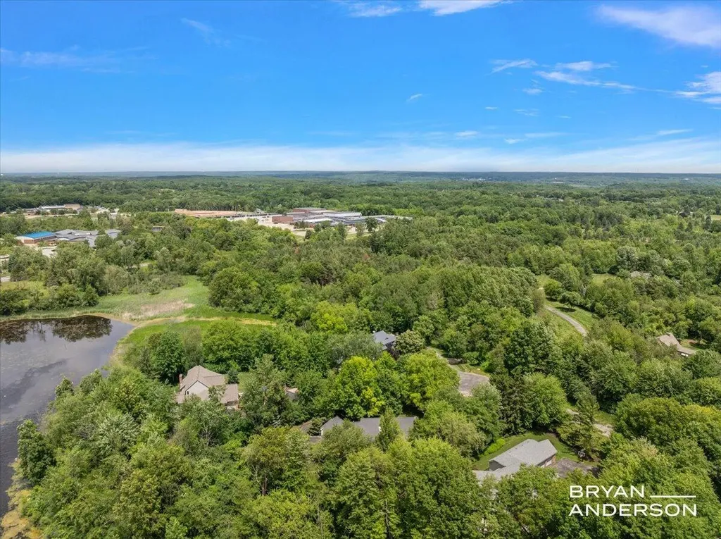 1015 Bradford Hollow Lane NE Grand Rapids Charter Township MI 49525