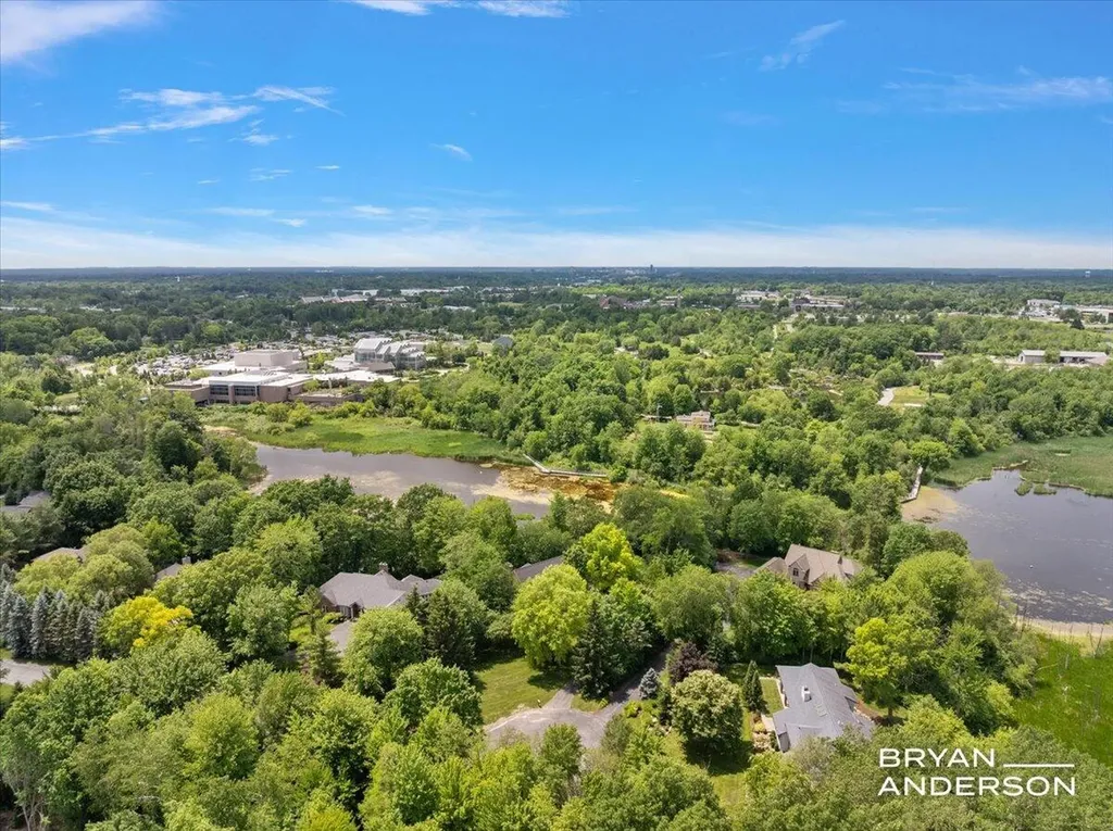 1015 Bradford Hollow Lane NE Grand Rapids Charter Township MI 49525
