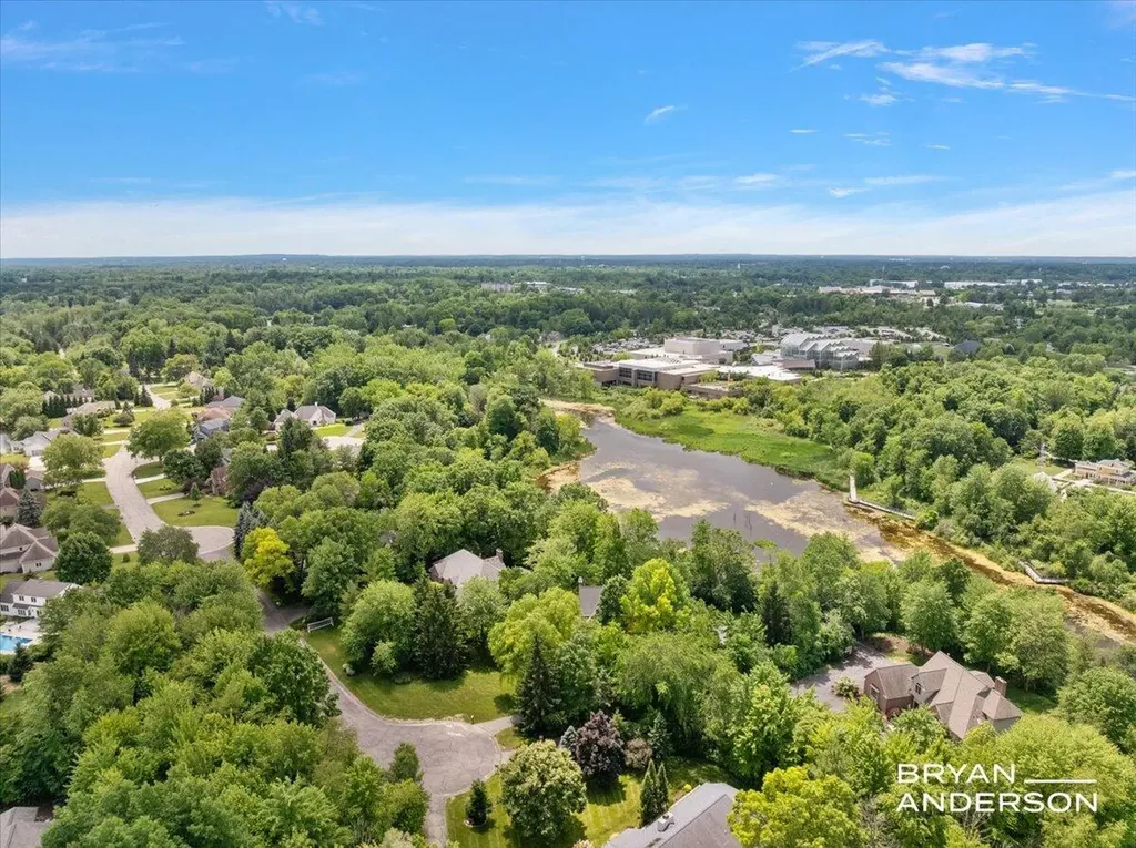1015 Bradford Hollow Lane NE Grand Rapids Charter Township MI 49525
