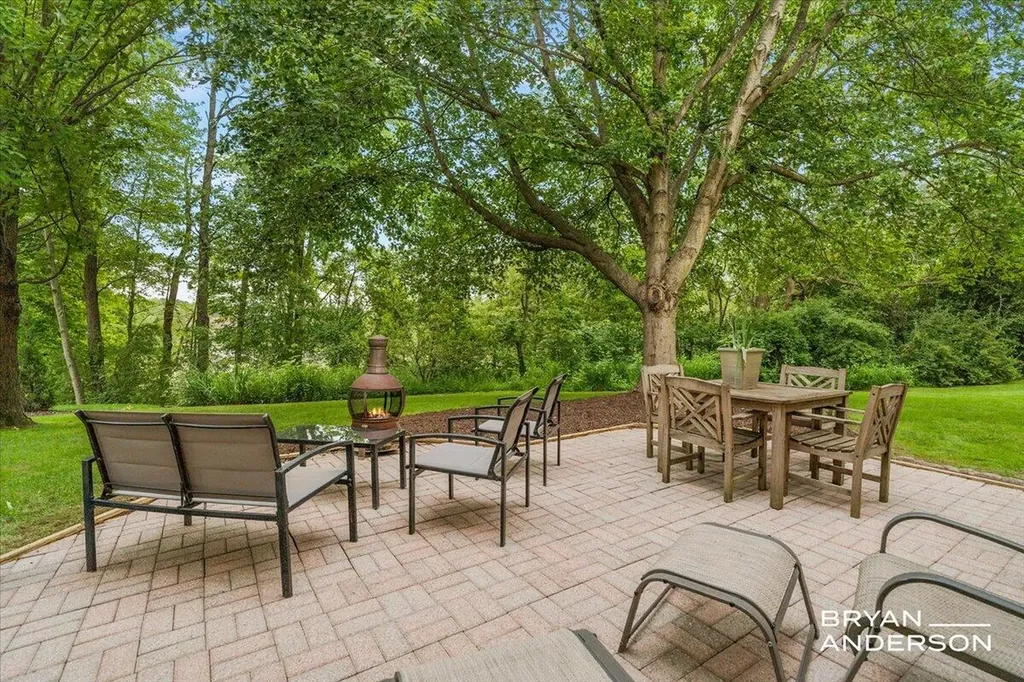 1015 Bradford Hollow Lane NE Grand Rapids Charter Township MI 49525
