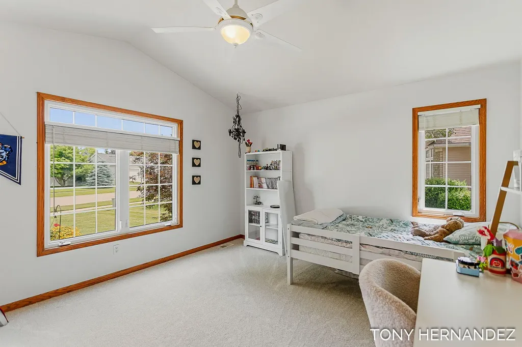 6099 Sheldonoak Drive Georgetown Charter Township MI 49426