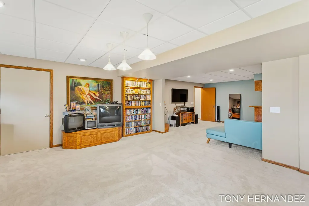 6099 Sheldonoak Drive Georgetown Charter Township MI 49426