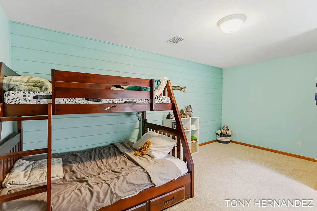 6099 Sheldonoak Drive Georgetown Charter Township MI 49426