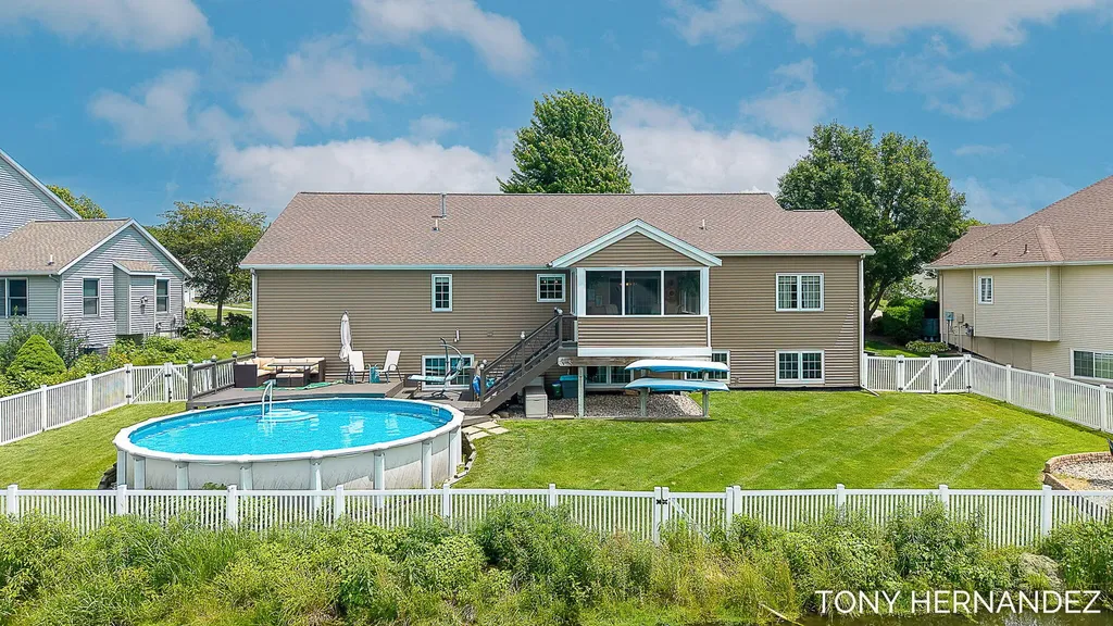 6099 Sheldonoak Drive Georgetown Charter Township MI 49426