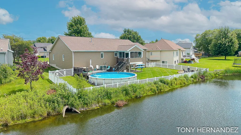 6099 Sheldonoak Drive Georgetown Charter Township MI 49426