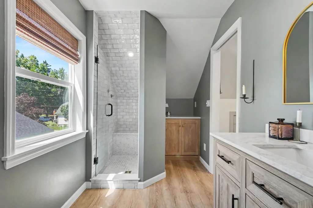 2516 Mildred Avenue SE Grand Rapids Charter Township MI 49507