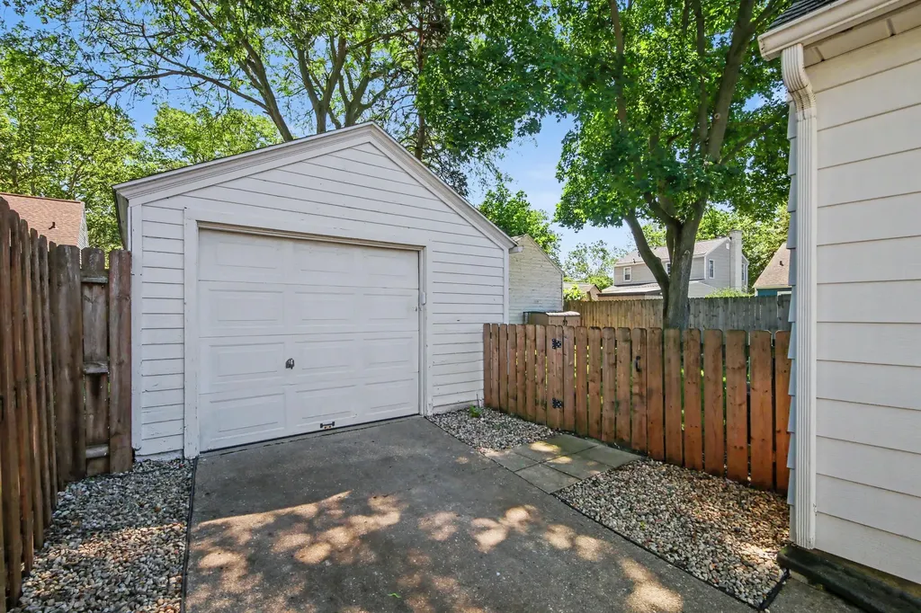 2516 Mildred Avenue SE Grand Rapids Charter Township MI 49507