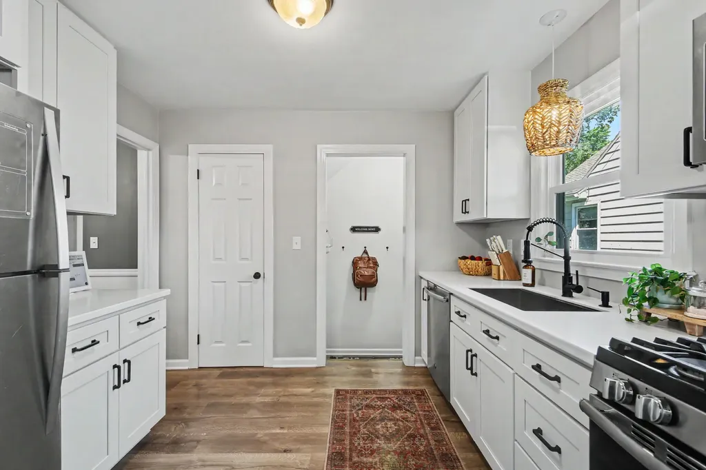 2516 Mildred Avenue SE Grand Rapids Charter Township MI 49507
