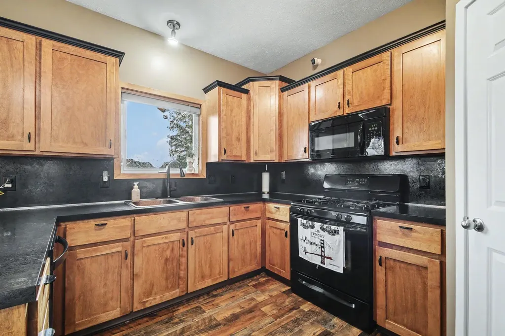 6186 Kingsbury Court Allendale Charter Township MI 49401