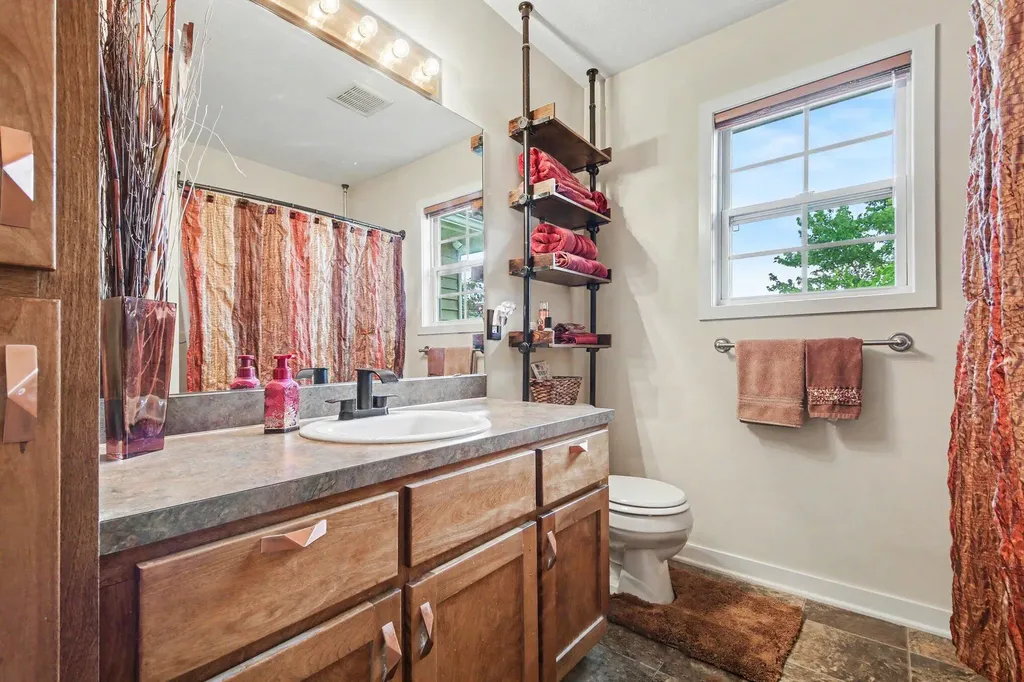 6186 Kingsbury Court Allendale Charter Township MI 49401
