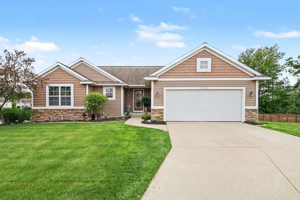 6186 Kingsbury Court Allendale Charter Township MI 49401