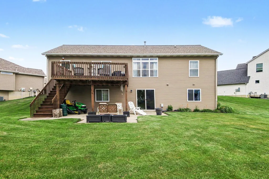 6186 Kingsbury Court Allendale Charter Township MI 49401
