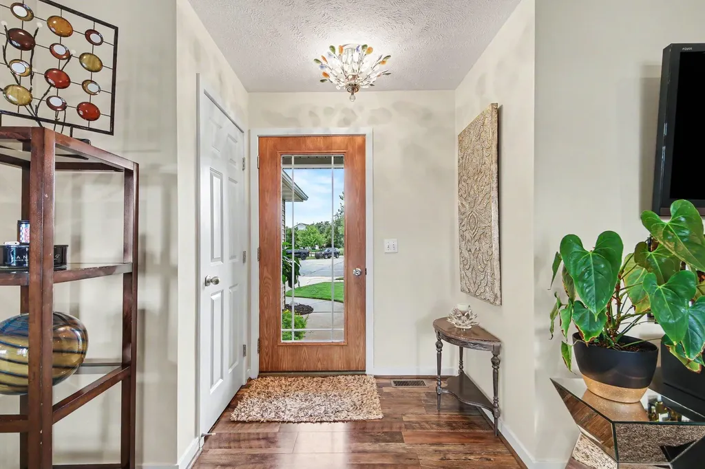 6186 Kingsbury Court Allendale Charter Township MI 49401