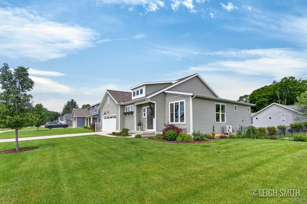 5901 Lynn Drive Allendale Charter Township MI 49401