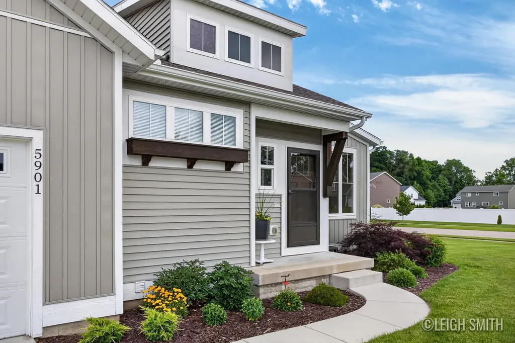 5901 Lynn Drive Allendale Charter Township MI 49401