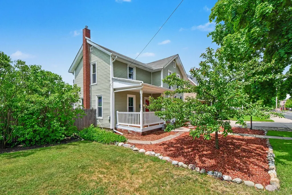 311 S Bridge Street Belding City MI 48809