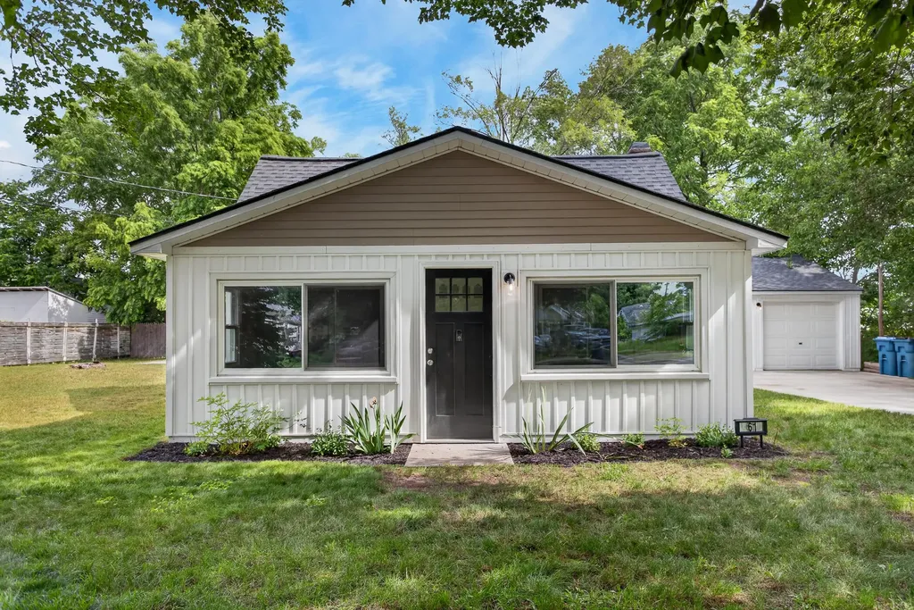61 Jonquil Street SW Byron Township MI 49548