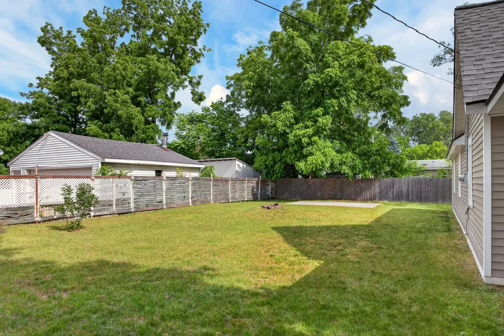 61 Jonquil Street SW Byron Township MI 49548