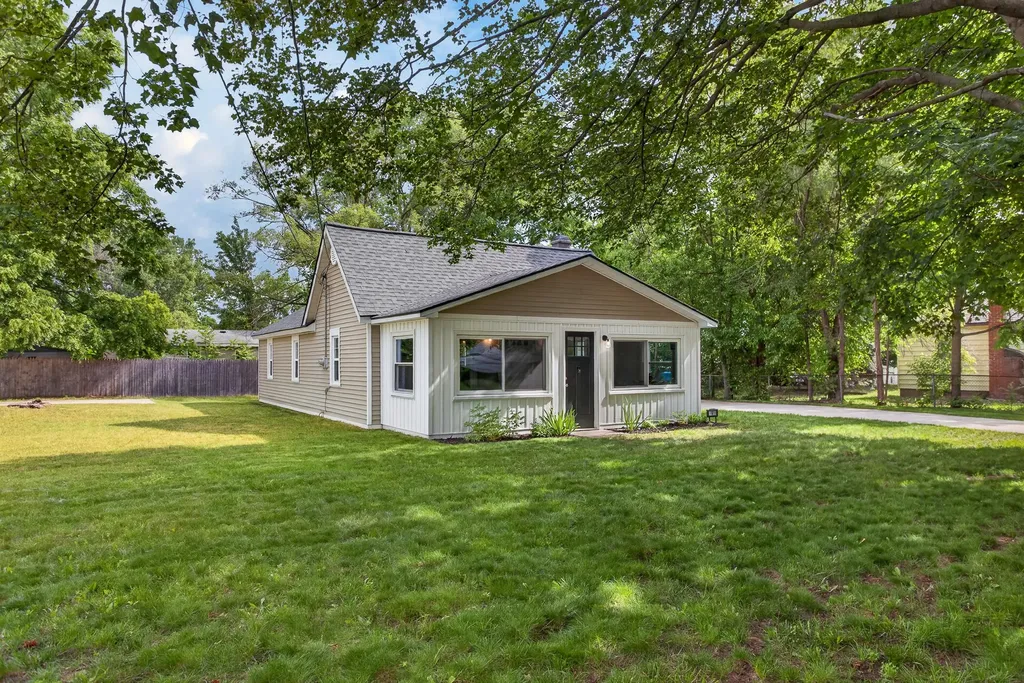 61 Jonquil Street SW Byron Township MI 49548