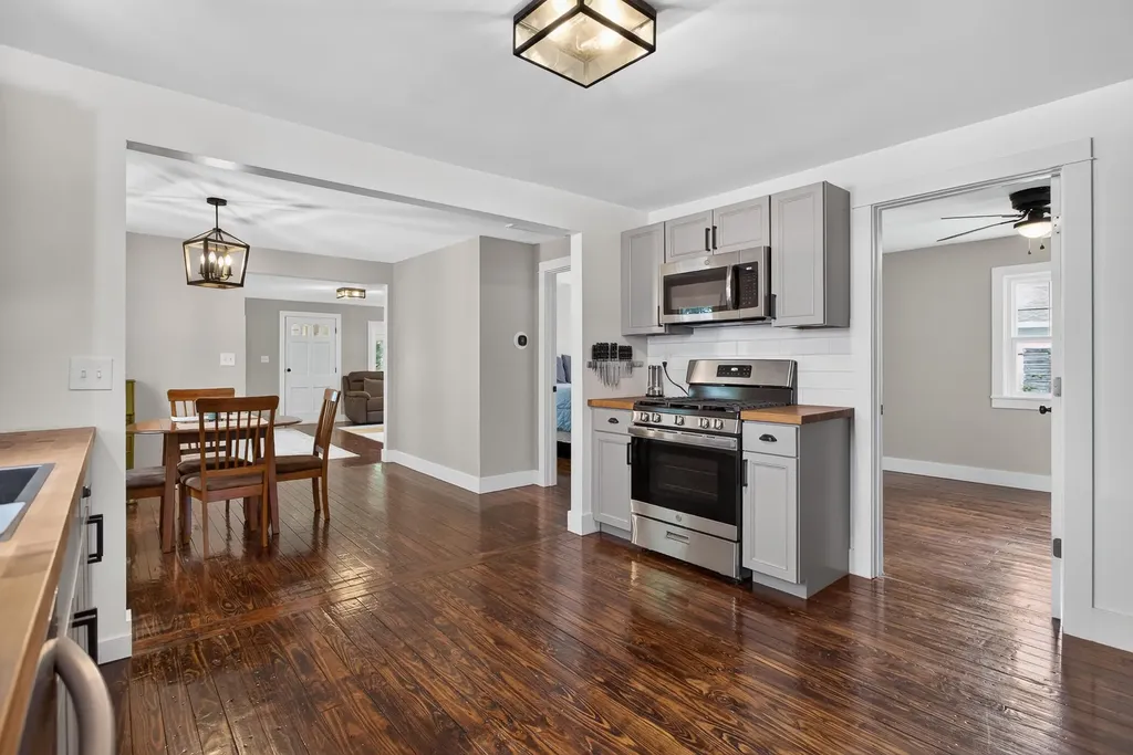 61 Jonquil Street SW Byron Township MI 49548