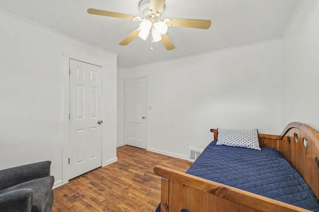1258 Spring Avenue NE Grand Rapids City MI 49505