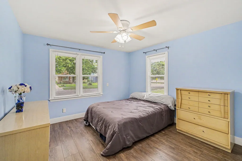 1258 Spring Avenue NE Grand Rapids City MI 49505