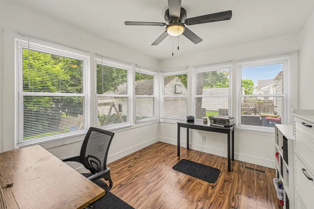 1258 Spring Avenue NE Grand Rapids City MI 49505