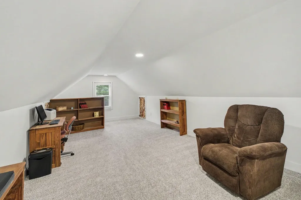 1258 Spring Avenue NE Grand Rapids City MI 49505