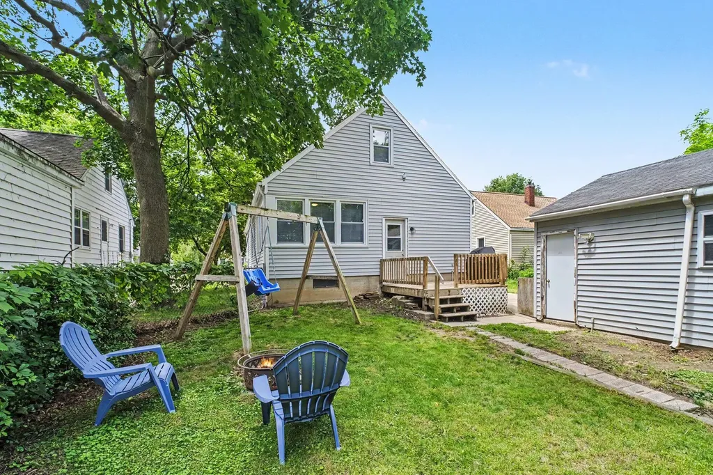 1258 Spring Avenue NE Grand Rapids City MI 49505