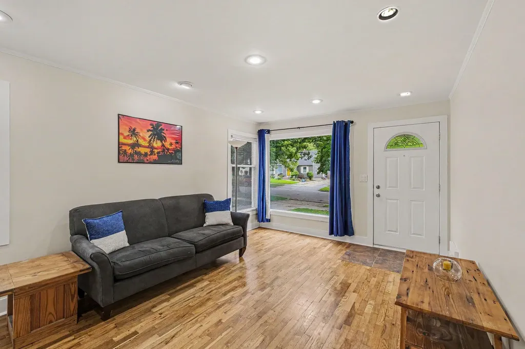 1258 Spring Avenue NE Grand Rapids City MI 49505