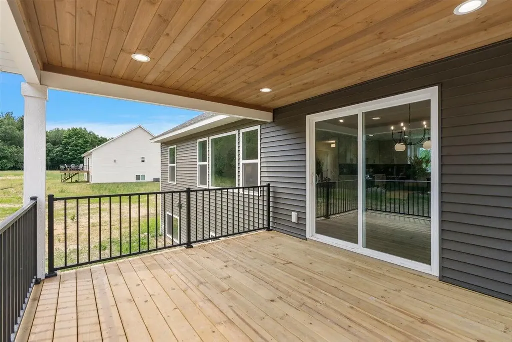 9764 56th Avenue Allendale Charter Township MI 49401