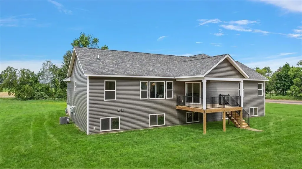 9764 56th Avenue Allendale Charter Township MI 49401